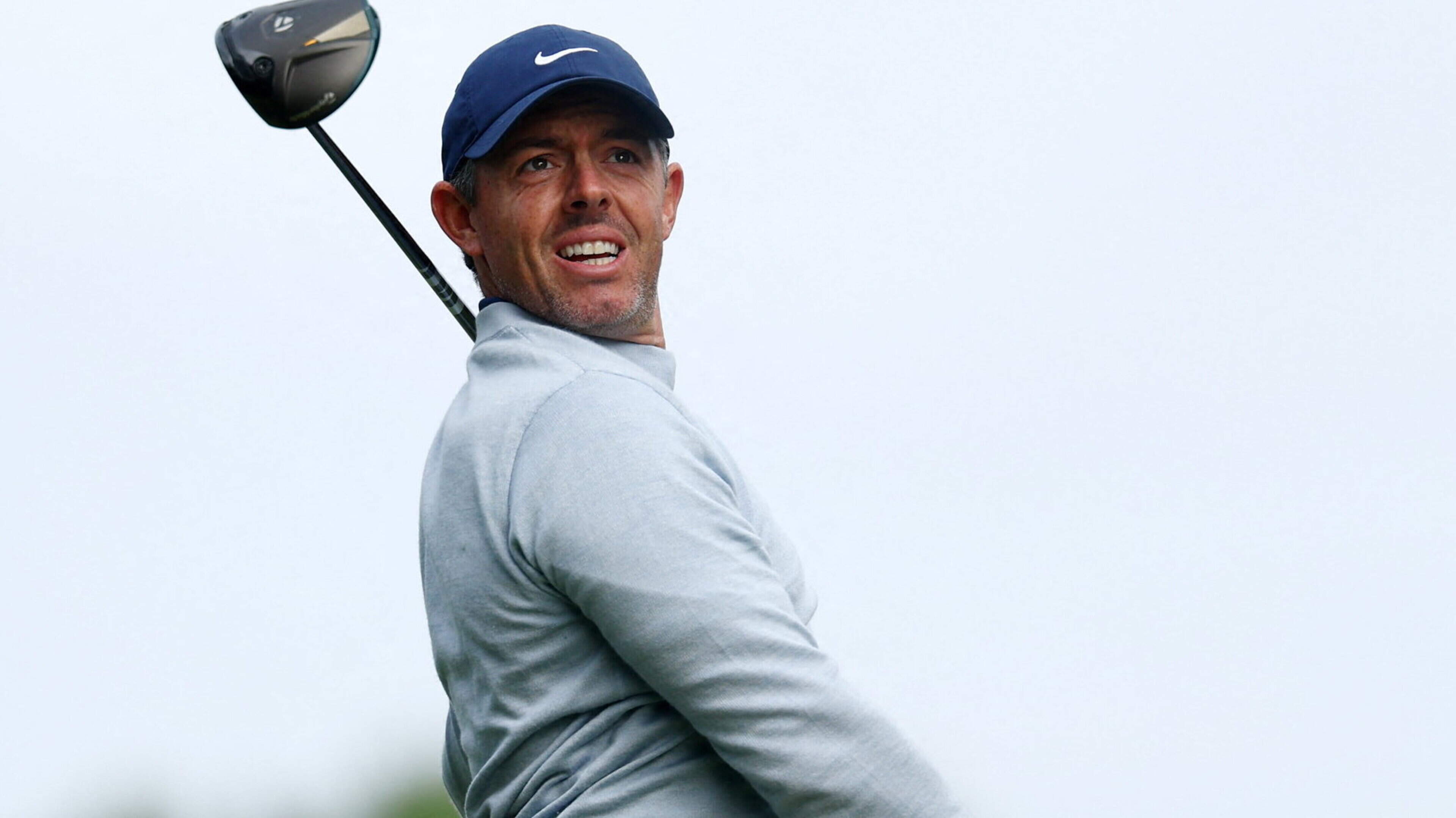 Rory McIlroy bounces back with five-under-par second round at Wentworth